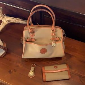 Dooney and Bourke bag / keychain / wallet
